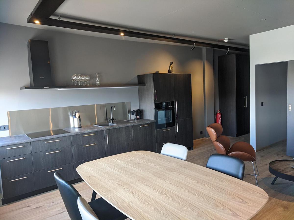Boutique By The Harbour - Apartments 207 아퀴레이리 외부 사진